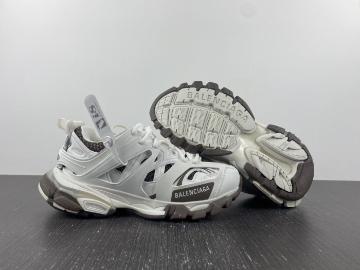 bl track trainers sneaker