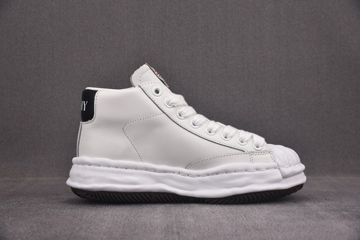 maison mihara yasuhiro sneaker