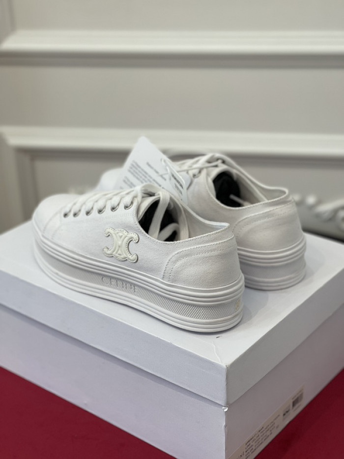 clin sneaker