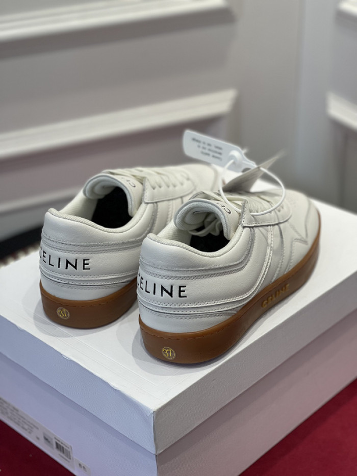 clin sneaker
