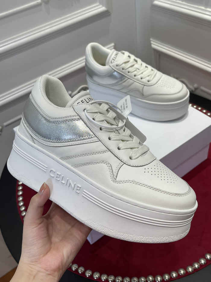 clin sneaker