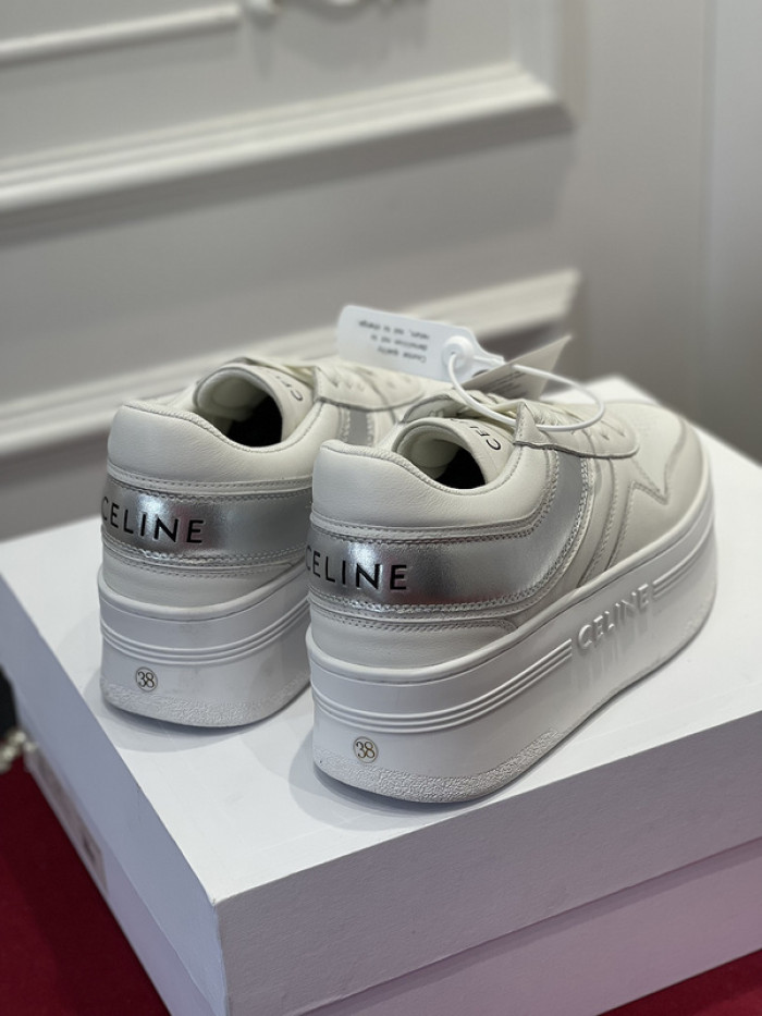 clin sneaker