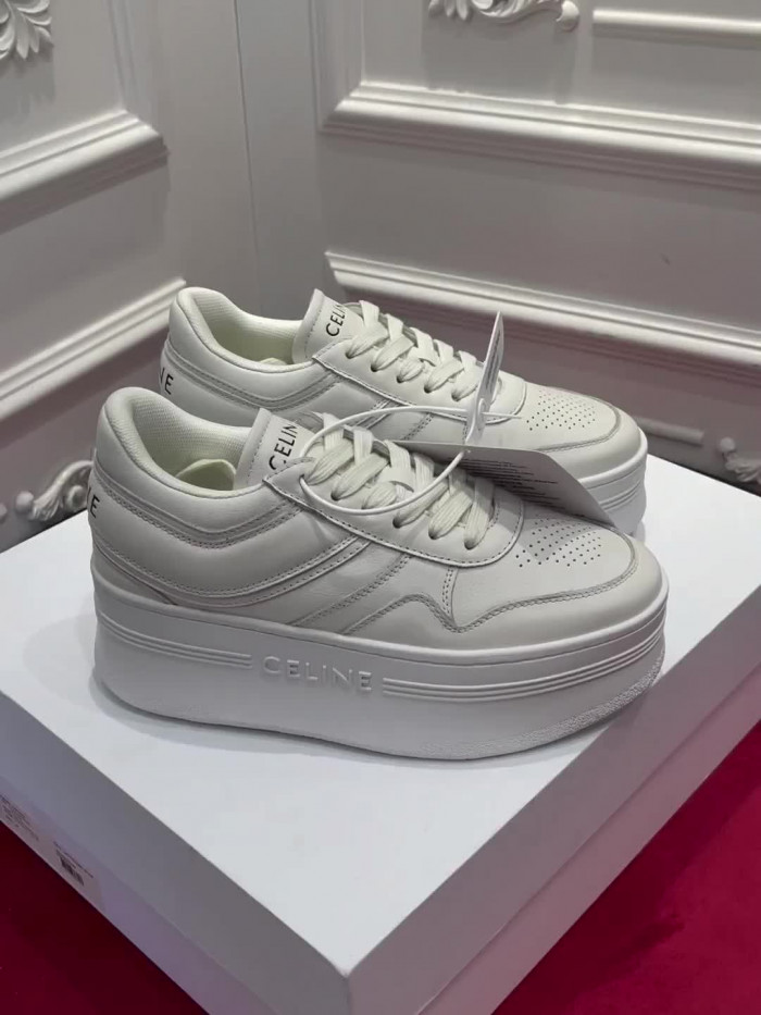 clin sneaker