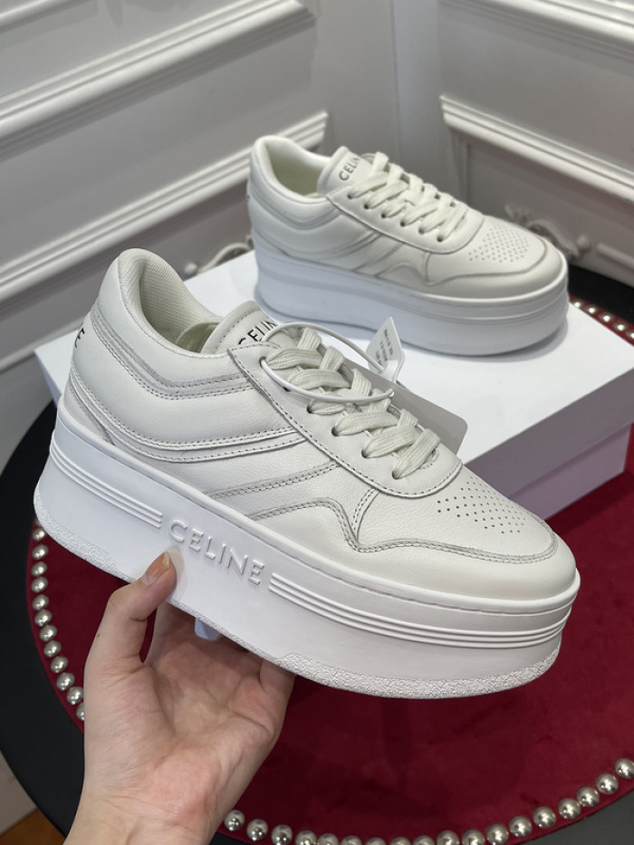 clin sneaker