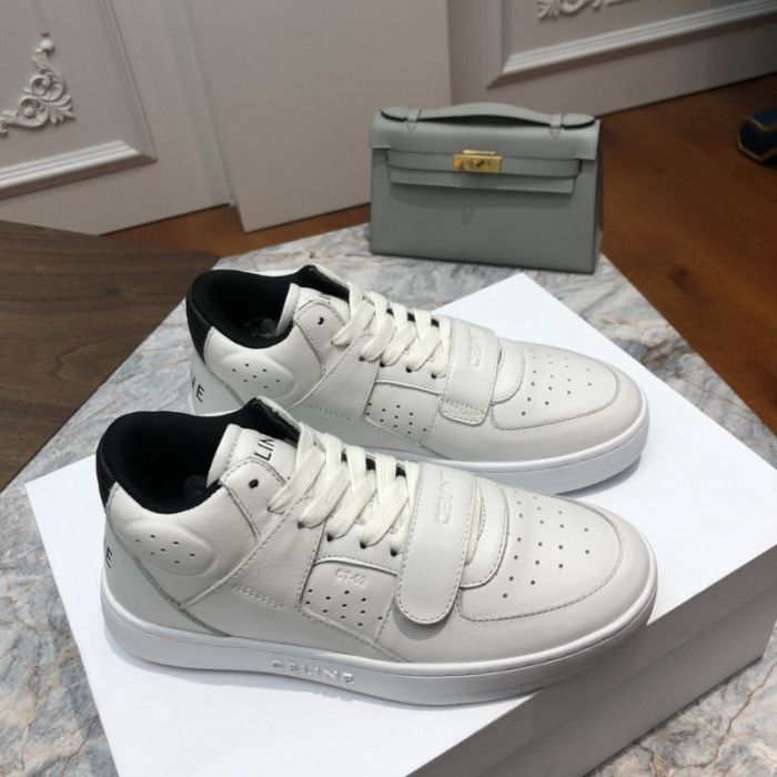 clin sneaker