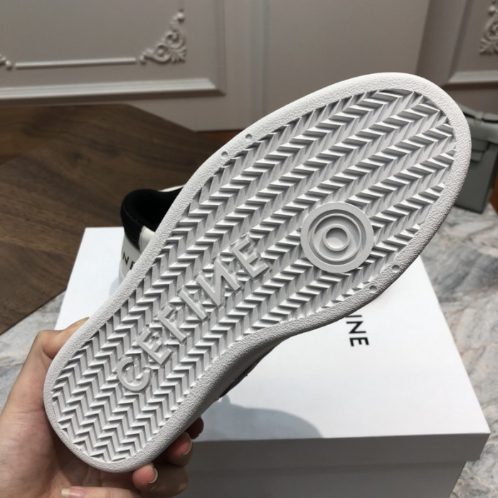 clin sneaker