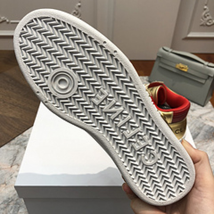 clin sneaker