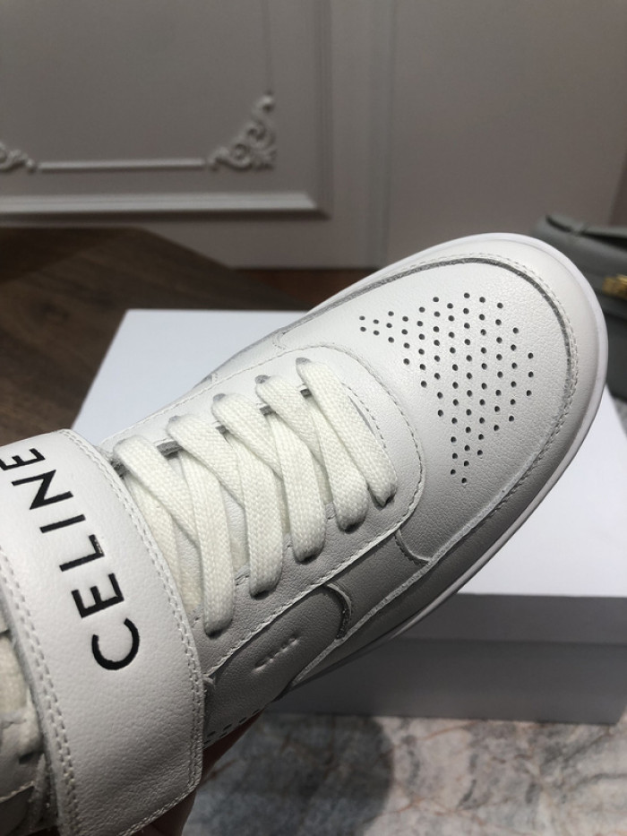 clin sneaker