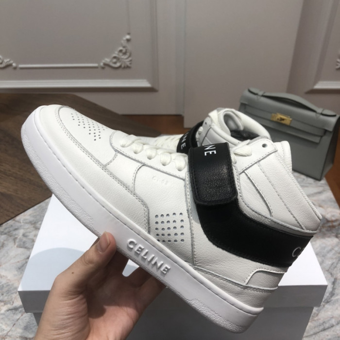 clin sneaker