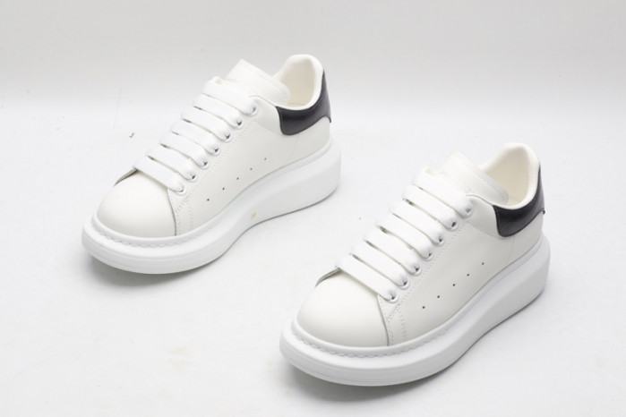 alex mcqu sneakers