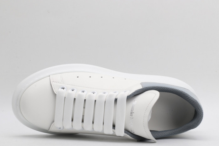 alex mcqu sneakers