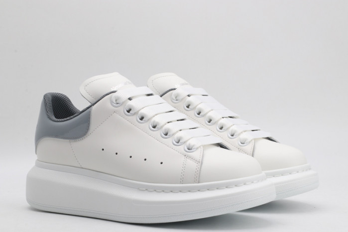 alex mcqu sneakers