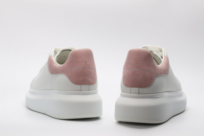 alex mcqu sneakers