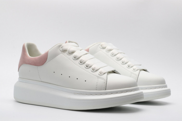 alex mcqu sneakers