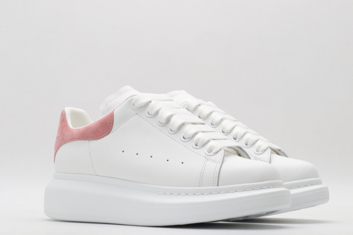 alex mcqu sneakers