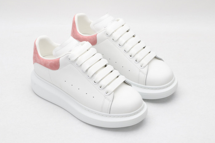 alex mcqu sneakers