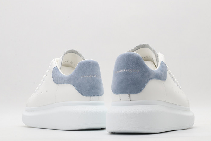 alex mcqu sneakers
