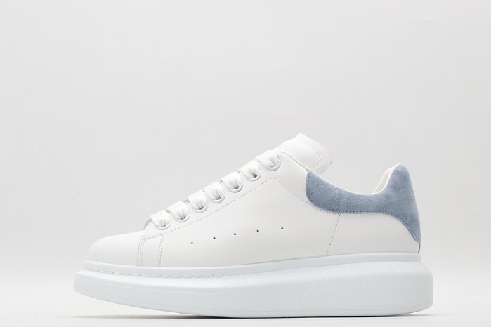 alex mcqu sneakers