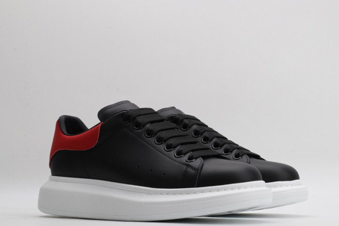 alex mcqu sneakers