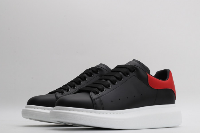 alex mcqu sneakers