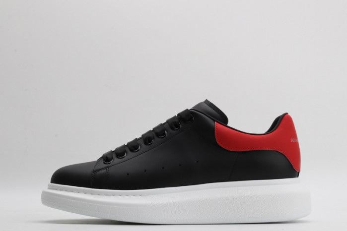 alex mcqu sneakers
