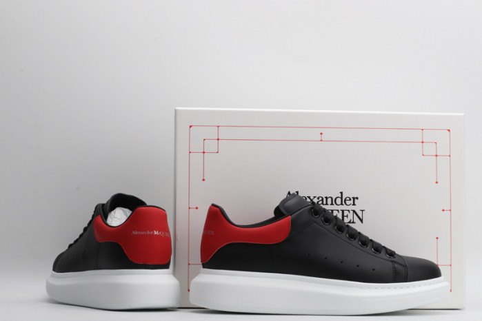 alex mcqu sneakers