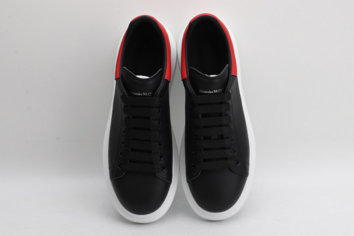 alex mcqu sneakers