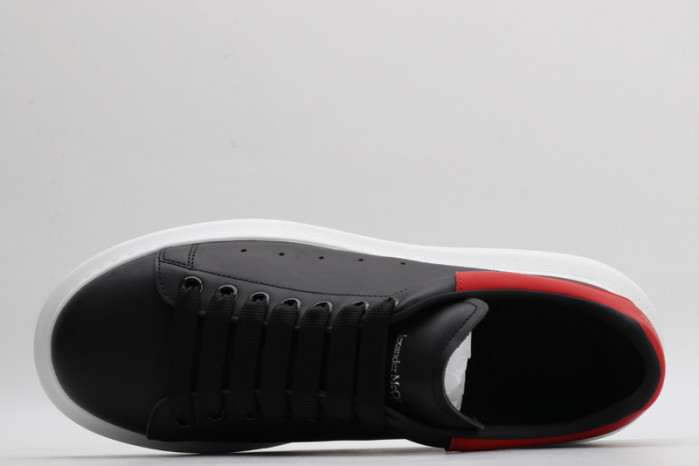 alex mcqu sneakers