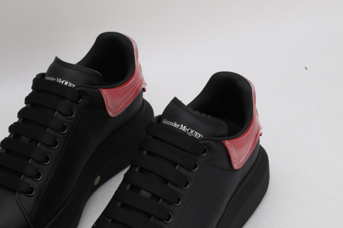 alex mcqu sneakers