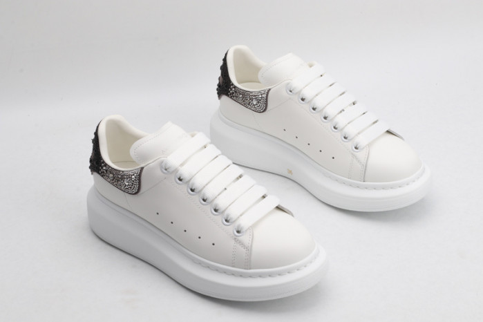 alex mcqu sneakers