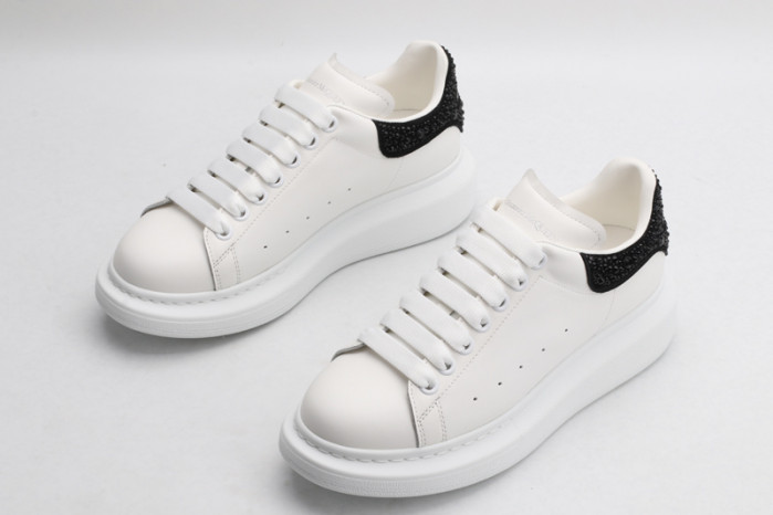 alex mcqu sneakers