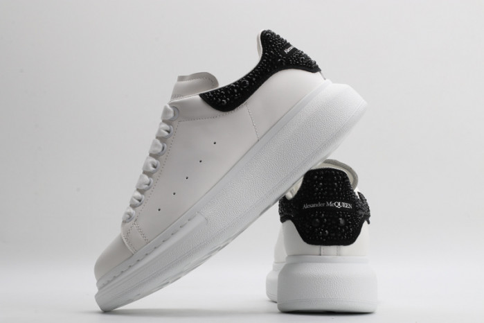 alex mcqu sneakers