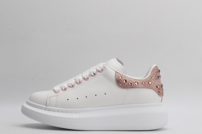 alex mcqu sneakers