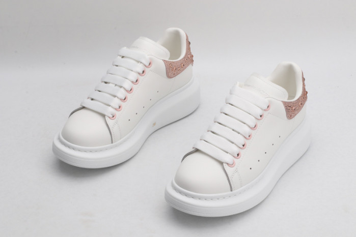 alex mcqu sneakers