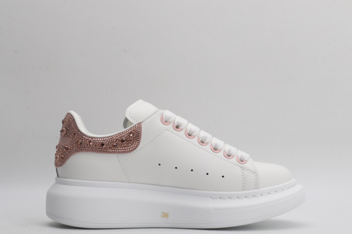 alex mcqu sneakers