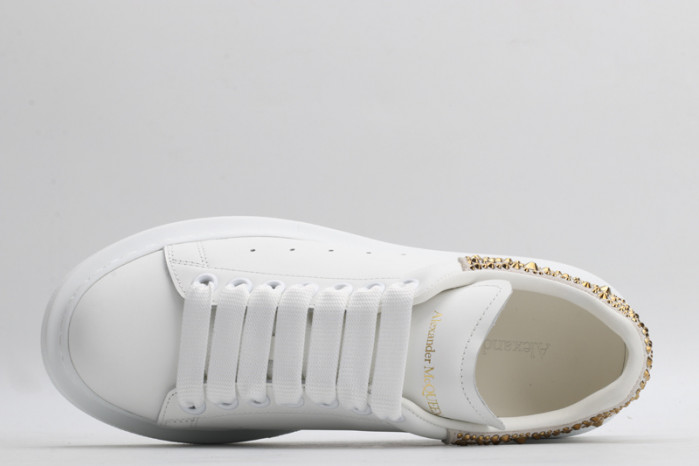alex mcqu sneakers