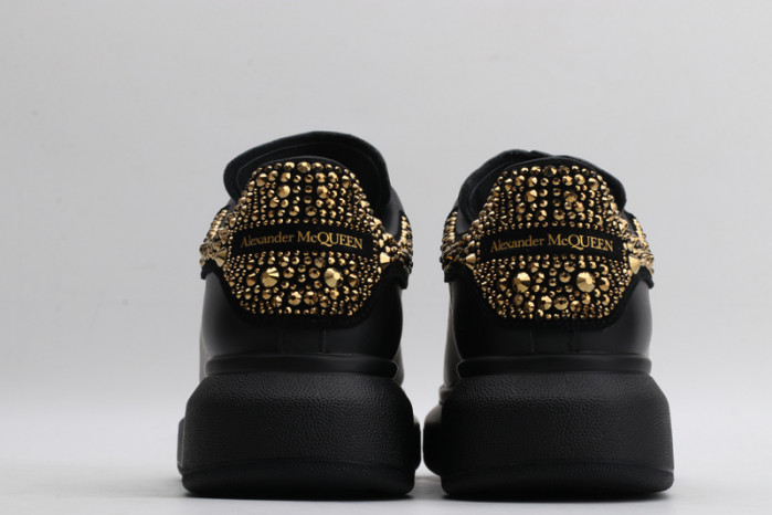 alex mcqu sneakers