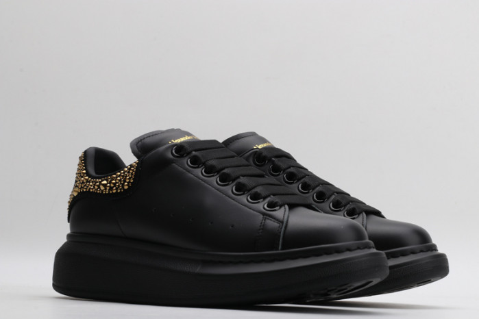 alex mcqu sneakers