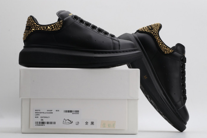 alex mcqu sneakers