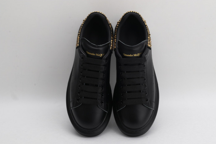 alex mcqu sneakers