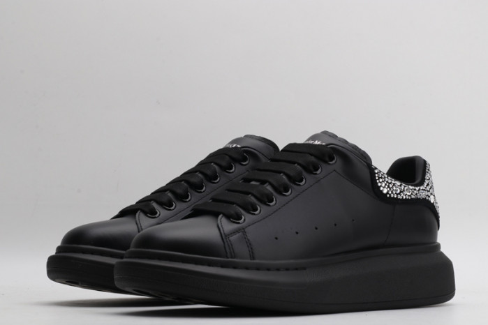 alex mcqu sneakers
