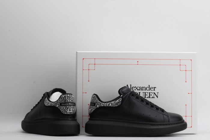 alex mcqu sneakers