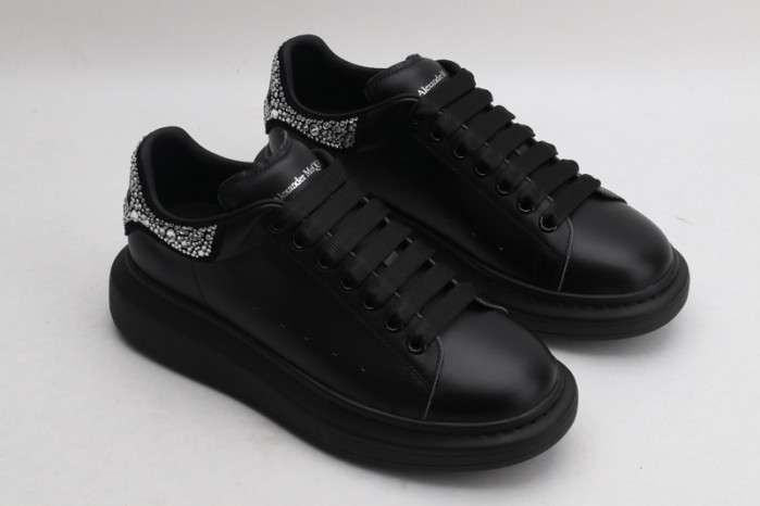 alex mcqu sneakers