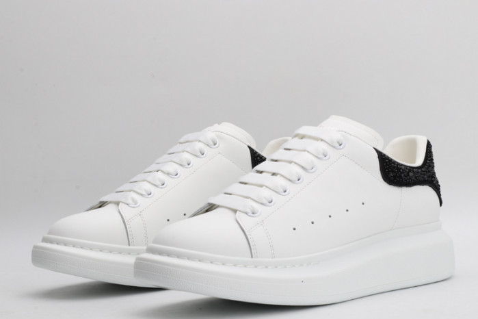 alex mcqu sneakers