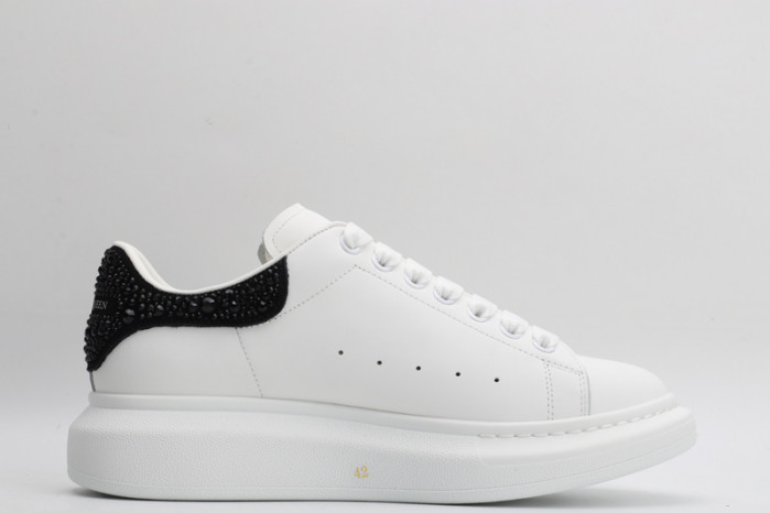 alex mcqu sneakers