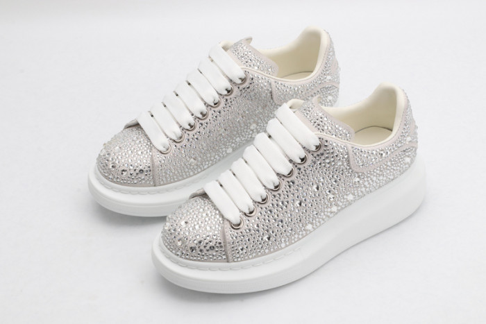 alex mcqu sneakers