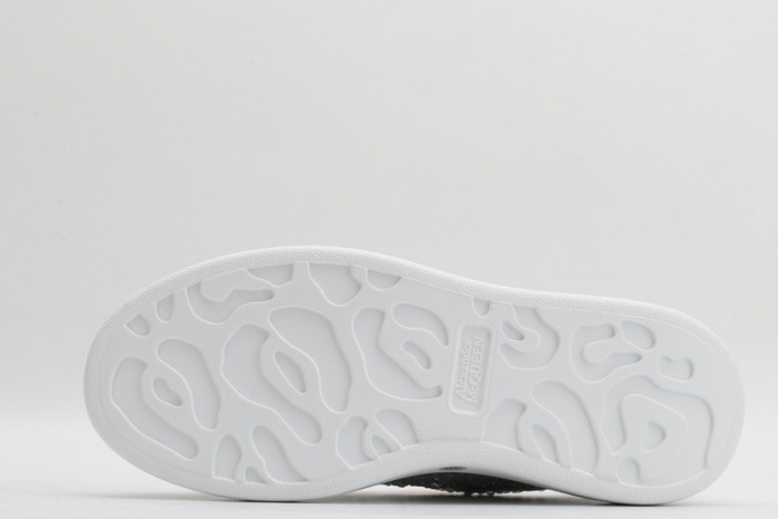 alex mcqu sneakers