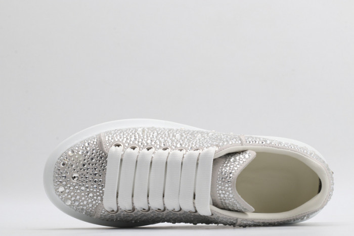 alex mcqu sneakers