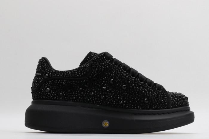 alex mcqu sneakers