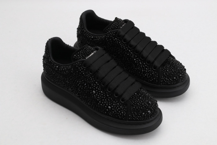 alex mcqu sneakers